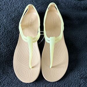 CROCS Isabella T-Strap Women's Light Tan Jelly Sandals Size 8